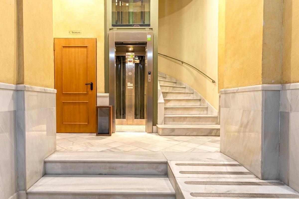 -Malagasunapts- Historic Heart Of Malaga Aa Wifi Exterior photo
