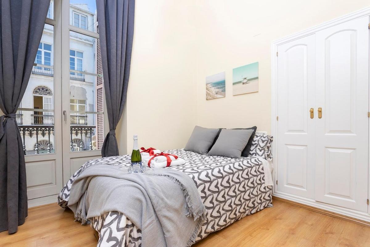 -Malagasunapts- Historic Heart Of Malaga Aa Wifi Exterior photo